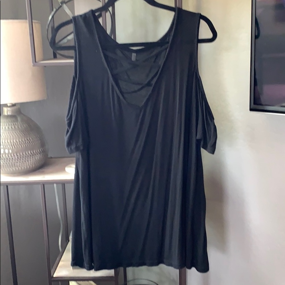 Black Cold Shoulder T-Shirt with crisscross detail